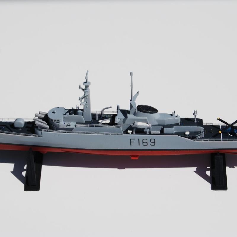 HMS Amazon F-169