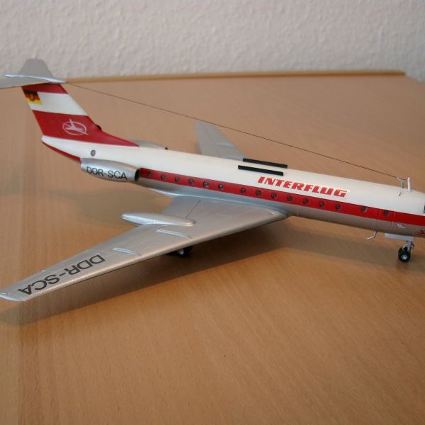 軍*姿様 Herpa Interflug Tupolev 134A 1/500