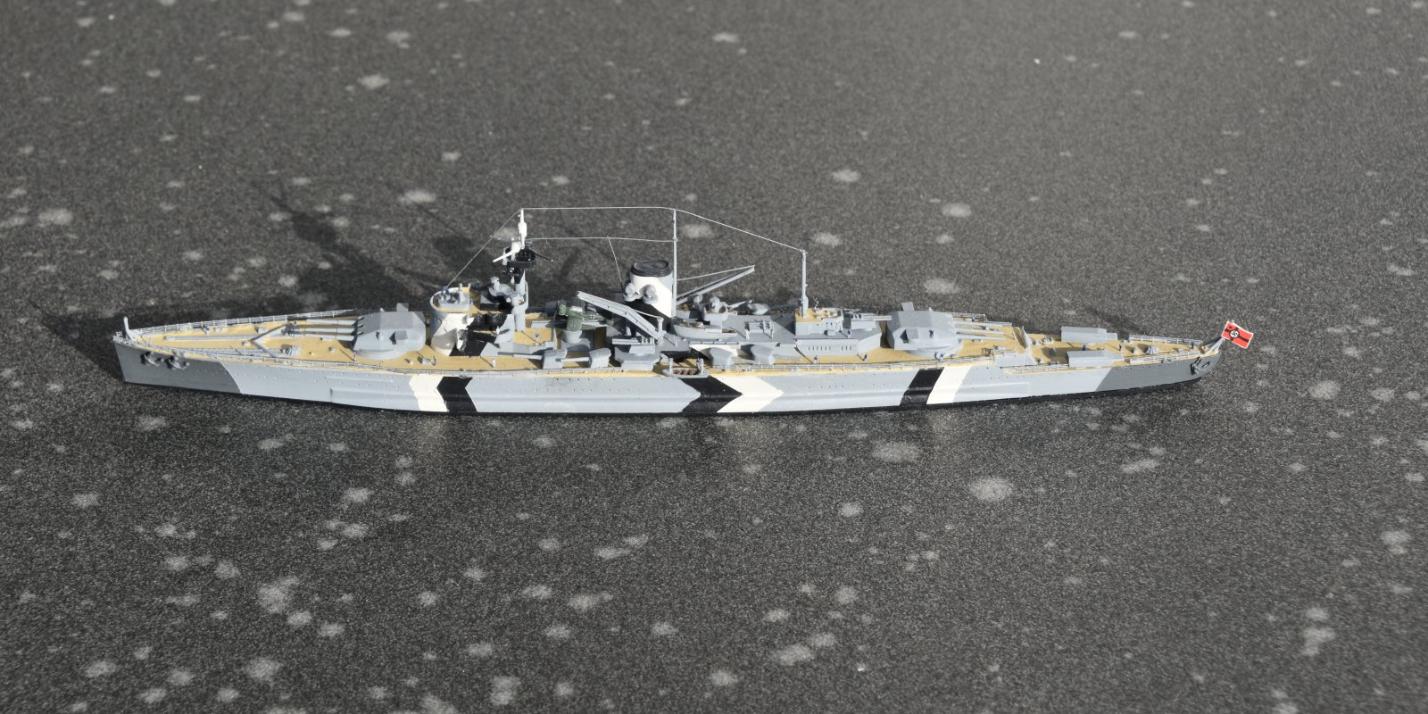 Panzerschiff Deutschland / Schwerer Kreuzer Lützow