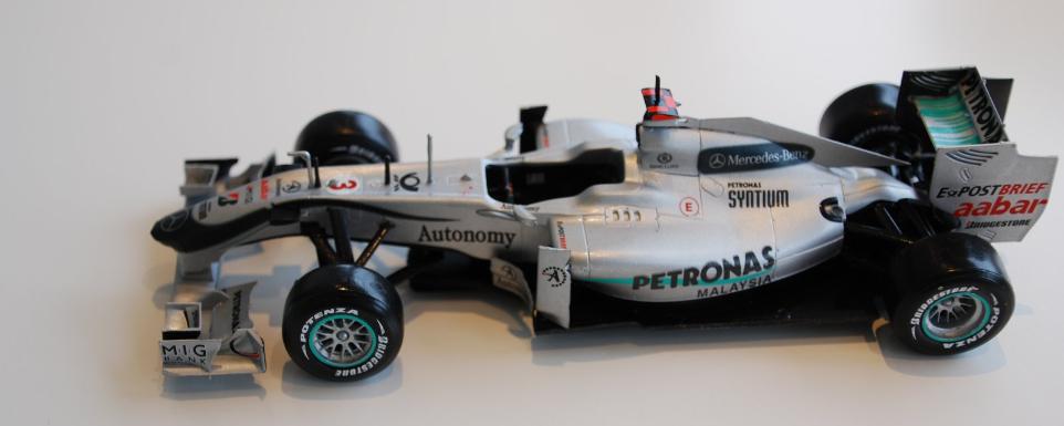 Mercedes MGP W01
