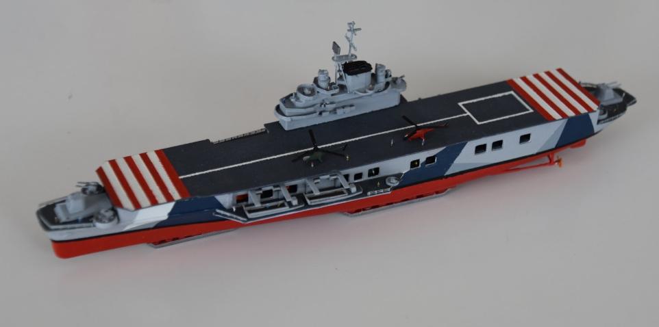 Amphibious Mobile Base USS Elsworth AMB-1