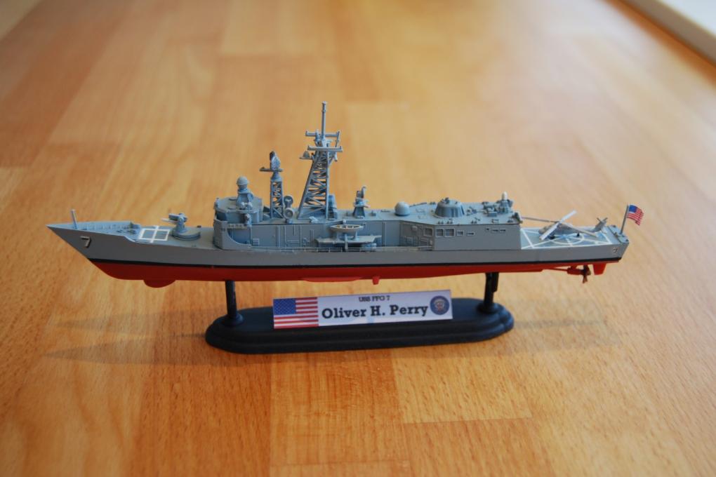 USS FFG-7 O.H. Perry