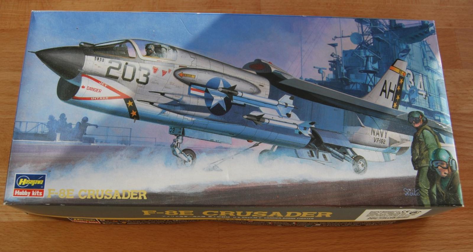 Hasegawa Vought F-8 Crusader