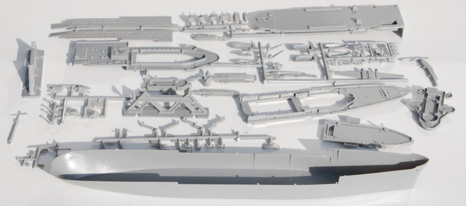 Revell USS Currituck