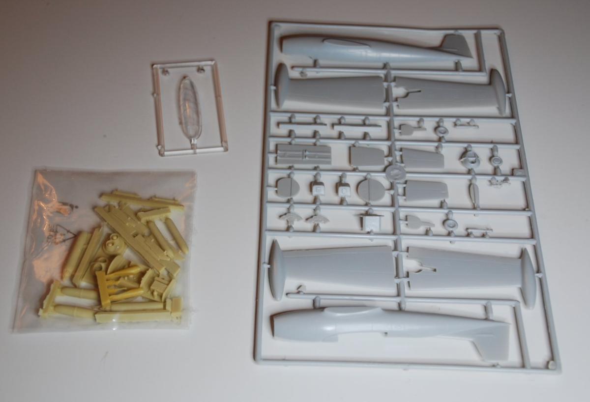 Special Hobby Hisapano Aviacion HA-220